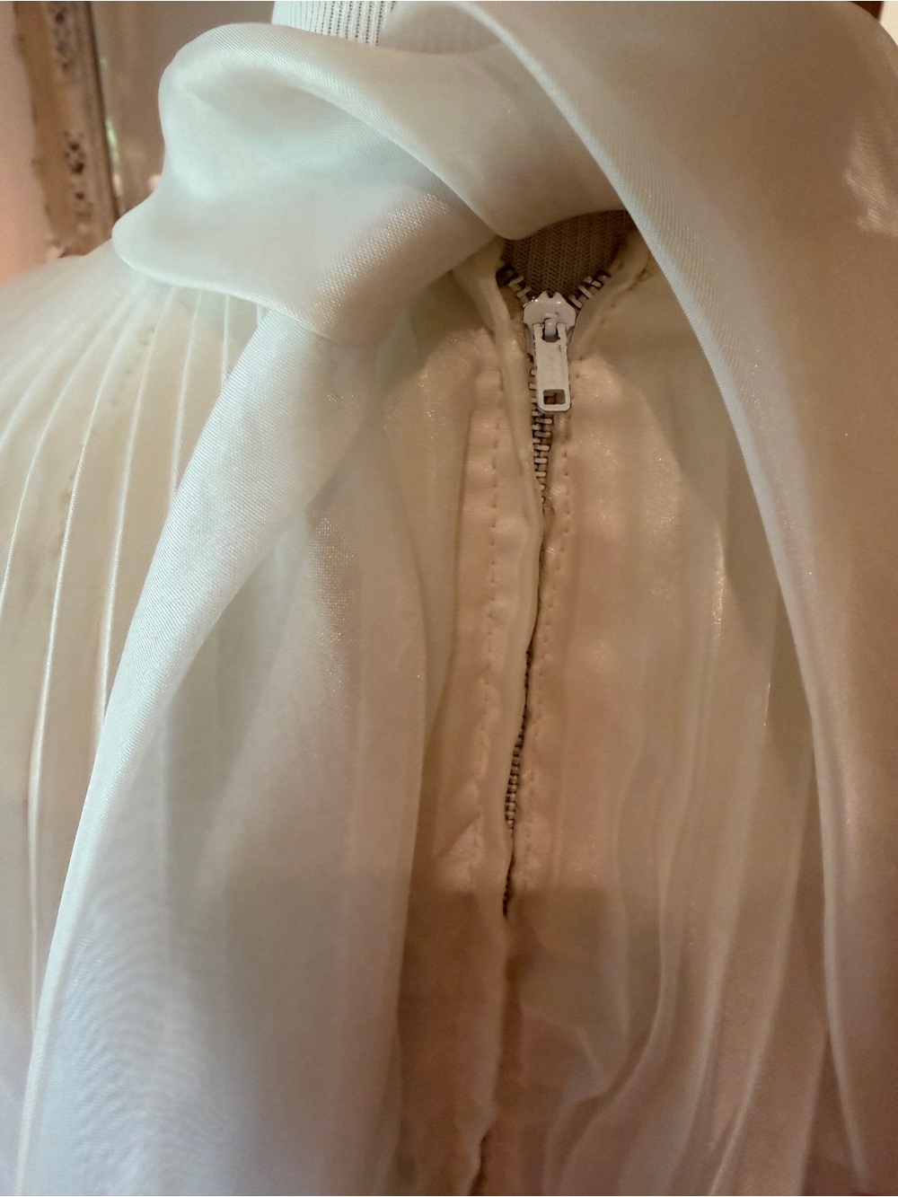 Rare Vintage Ivory Pleated Chiffon cream colored mini dress size 4 (approx) - Picture 9 of 10
